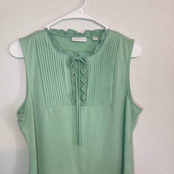 New York & Company Eye Catcher Mint Sleeveless Top Sheer and Lace Detail - Picture 7 of 7